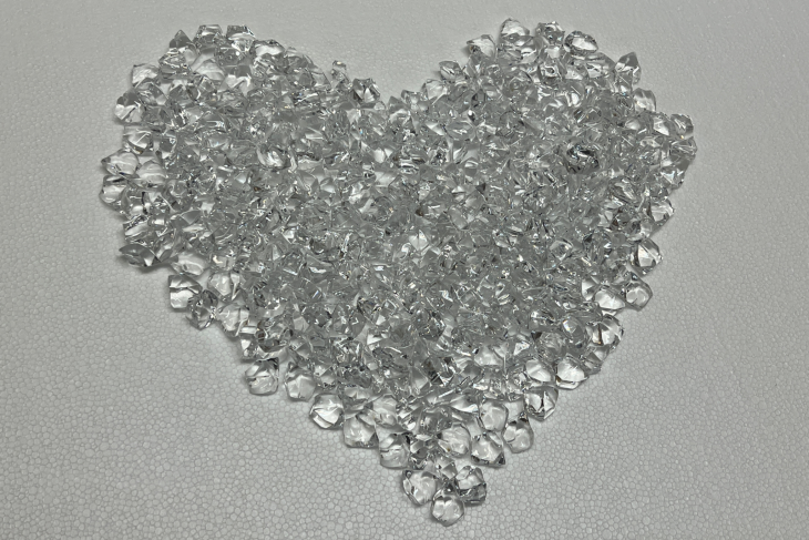 Resin crystals